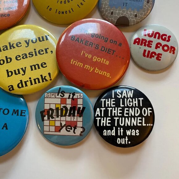 Vintage Pin Back Buttons Badges LOT 70s 80s 90s Jewelry Brooches - Picture 5 of 6